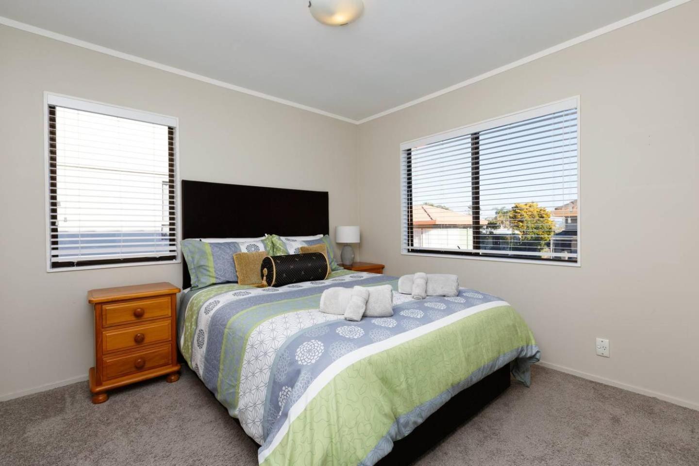 Ocean Beach Getaway Mount Maunganui Buitenkant foto